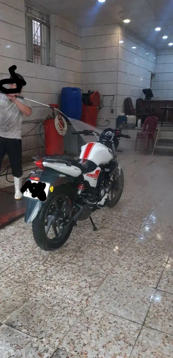 موتور بنلی ۱۵۰سال ۱۴۰۰|موتورسیکلت|بروجرد, |دیوار