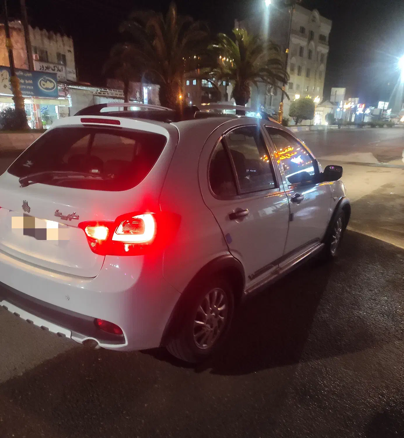 فروش کوییک سفید مشکی تمیز و کم کارکرد|خودرو سواری و وانت|محمودآباد, |دیوار