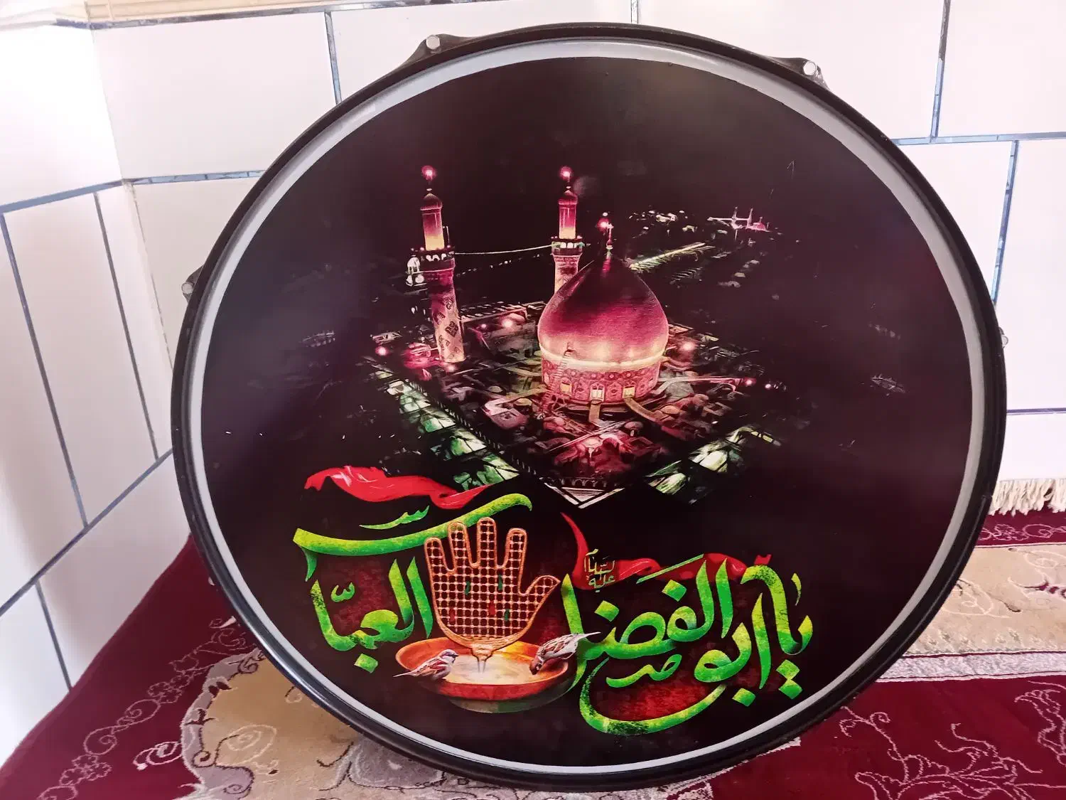 تبل|درام و پرکاشن|رونیز, |دیوار