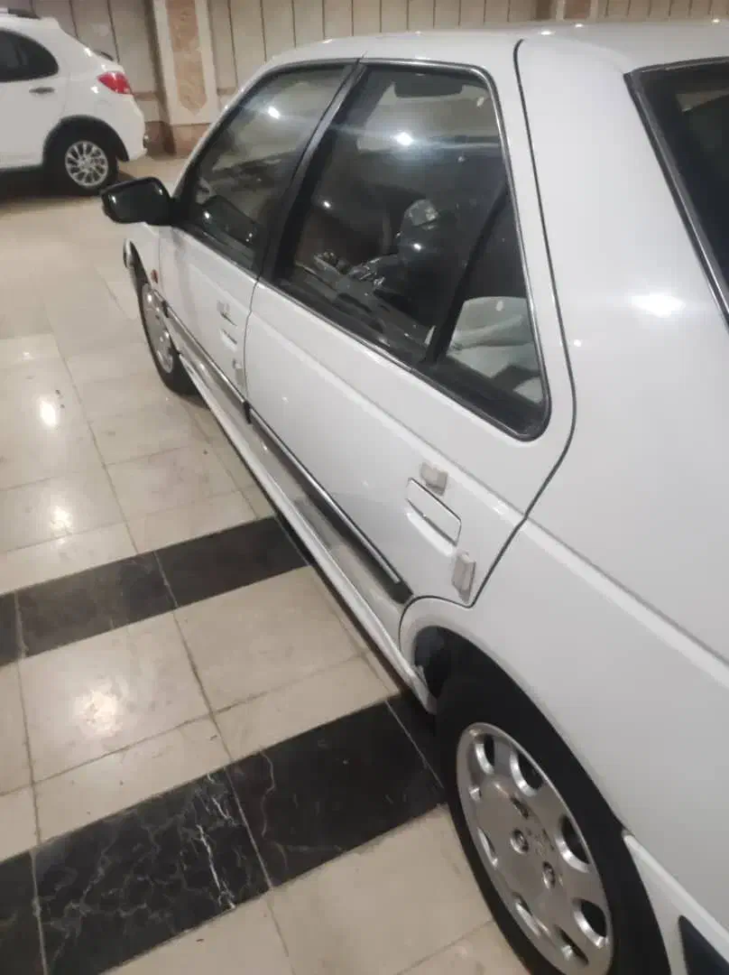 پارس 93 خشک خشک عتیقه لازرورقی نیست در ایران|خودرو سواری و وانت|سنندج, |دیوار