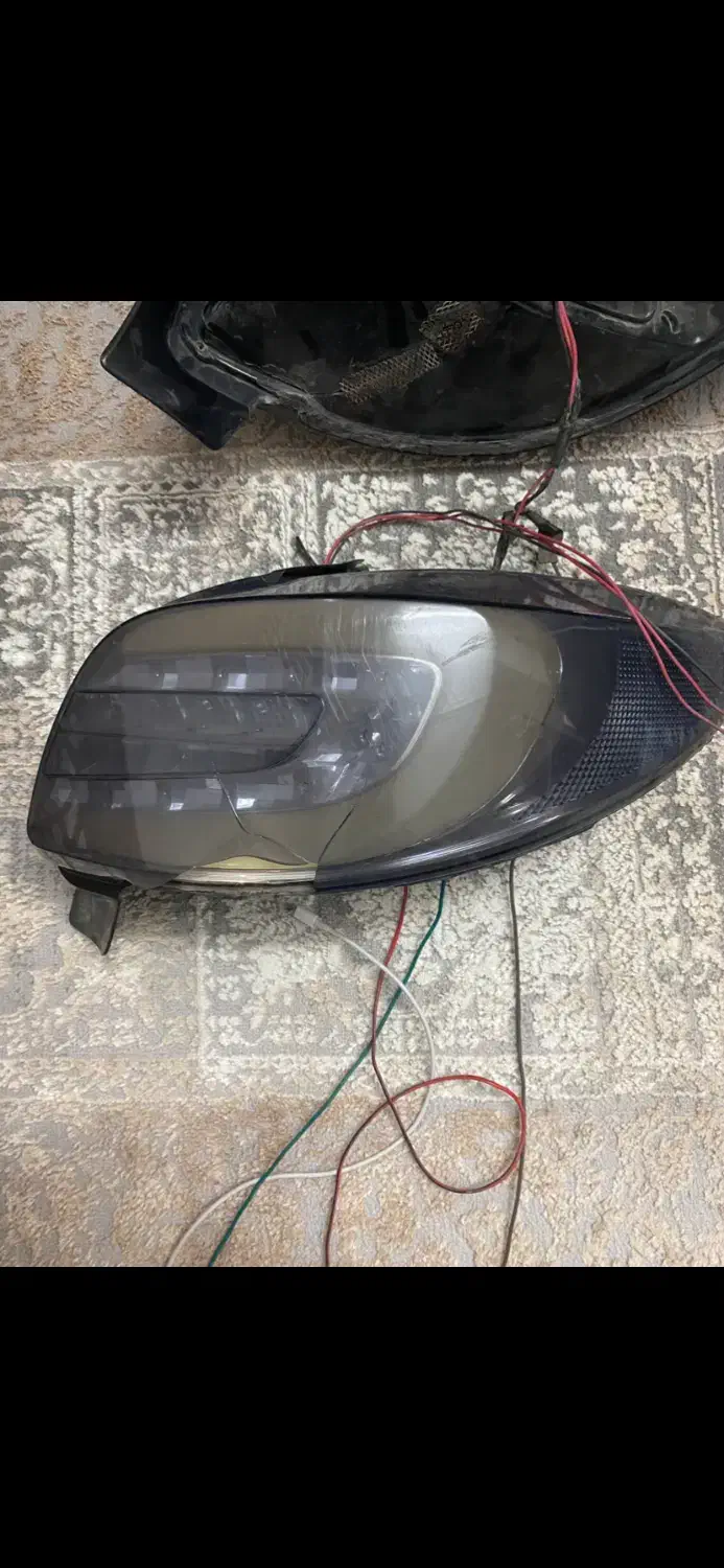 چراغ خطر عقب ۲۰۶ و۲۰۷ مولتی کالر|قطعات یدکی و لوازم جانبی|یزد, |دیوار