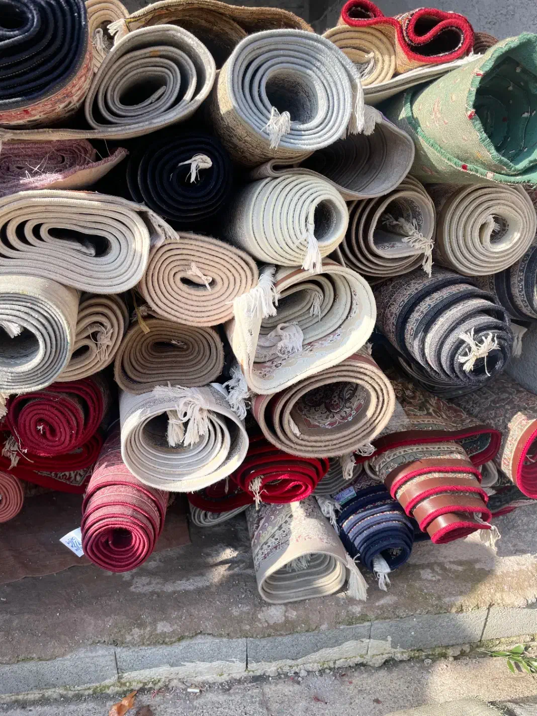 جذب نیروی کار در قالیشویی|استخدام سرایداری و نظافت|لاهیجان, بازکیاگوراب|دیوار