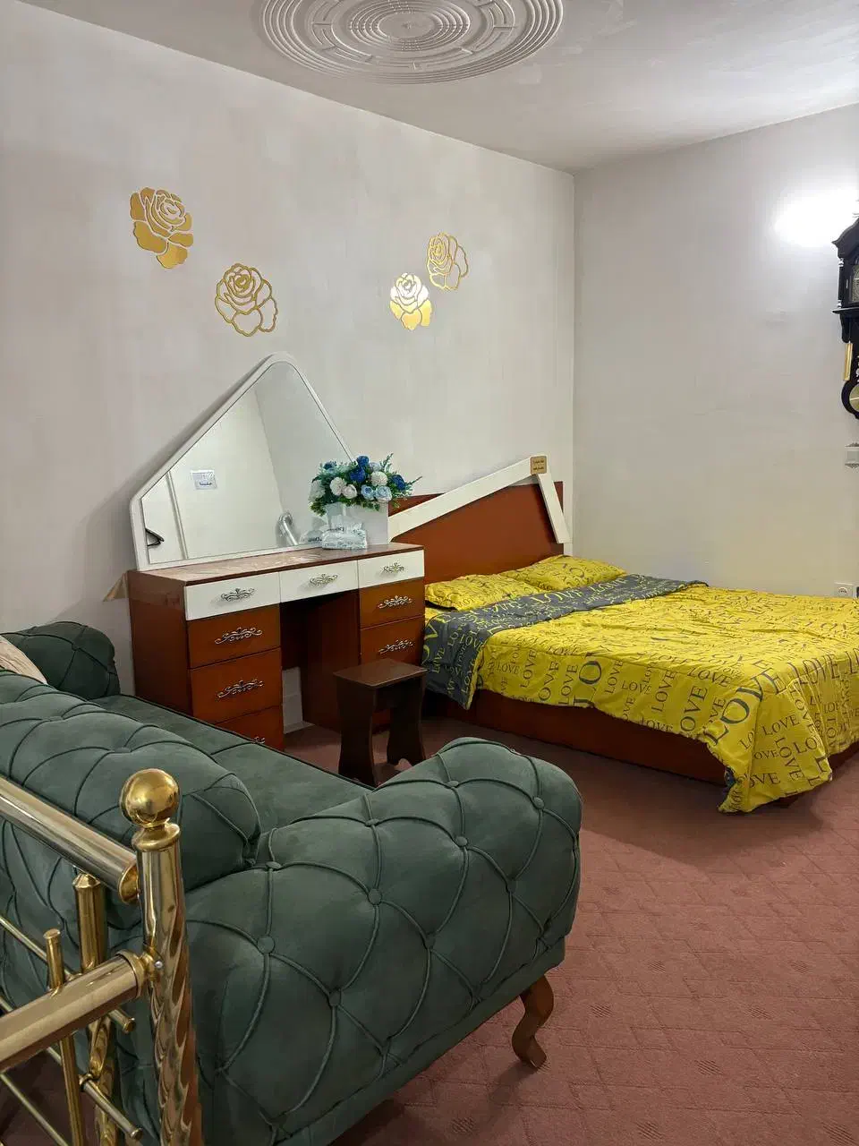 سوییت آپارتمان لوکس.منطقه بالاشهر.دربست.نوساز.همکف|اجارهٔ کوتاهمدت آپارتمان و سوئیت|ملایر, |دیوار