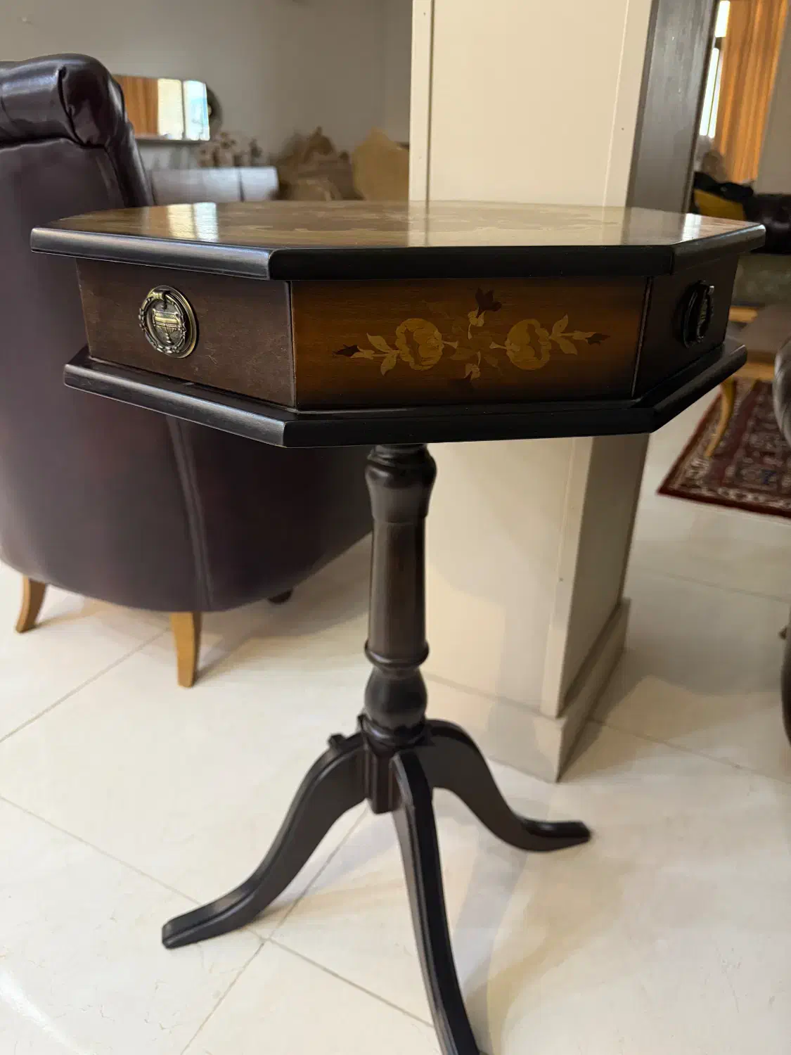 میز تلفن|میز تلفن|اصفهان, شاهزید|دیوار