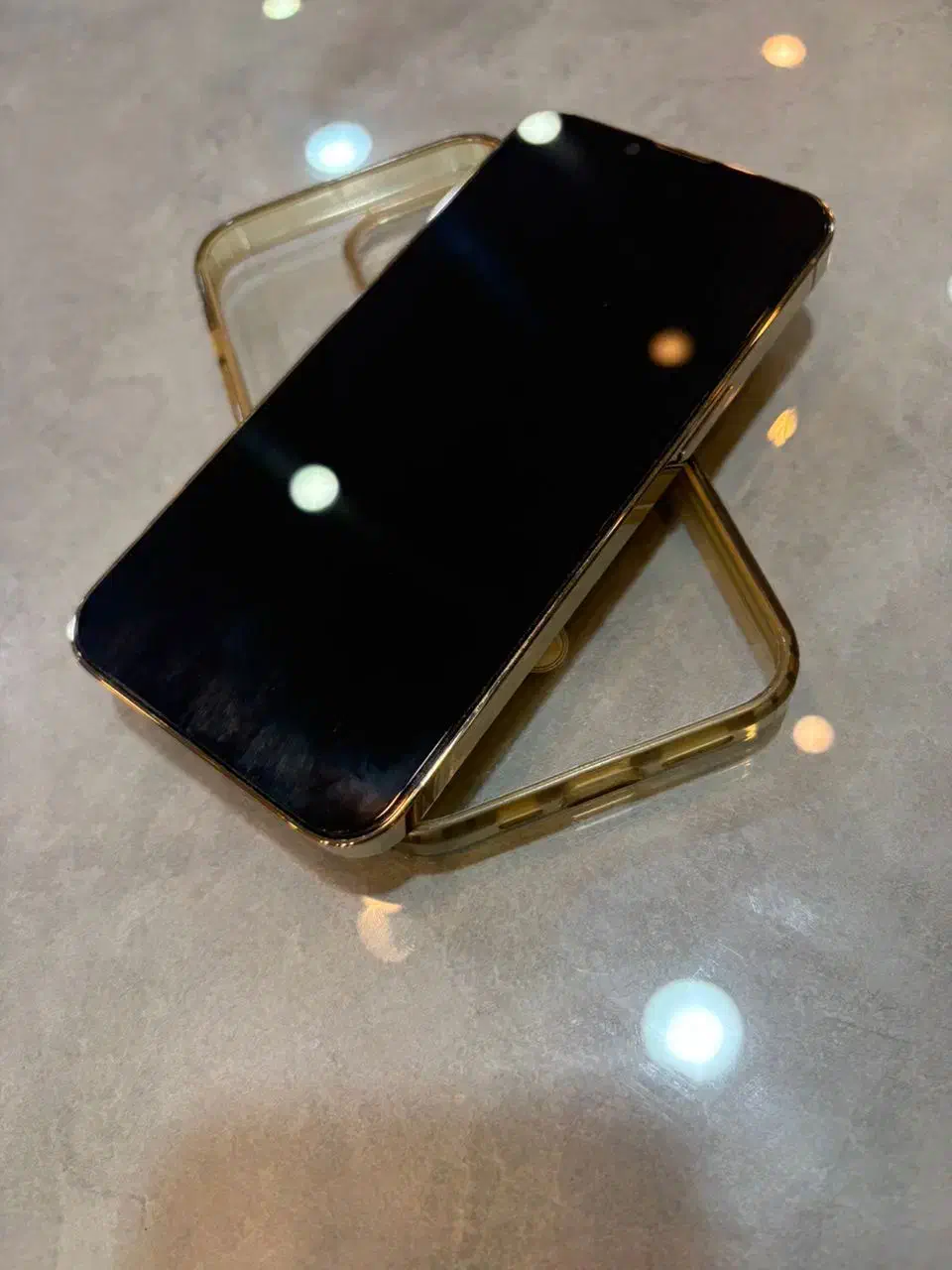 آیفون ۱۳ پرو دو سیم ۲۵۶ گلد زد ای|موبایل|رشت, منظریه|دیوار