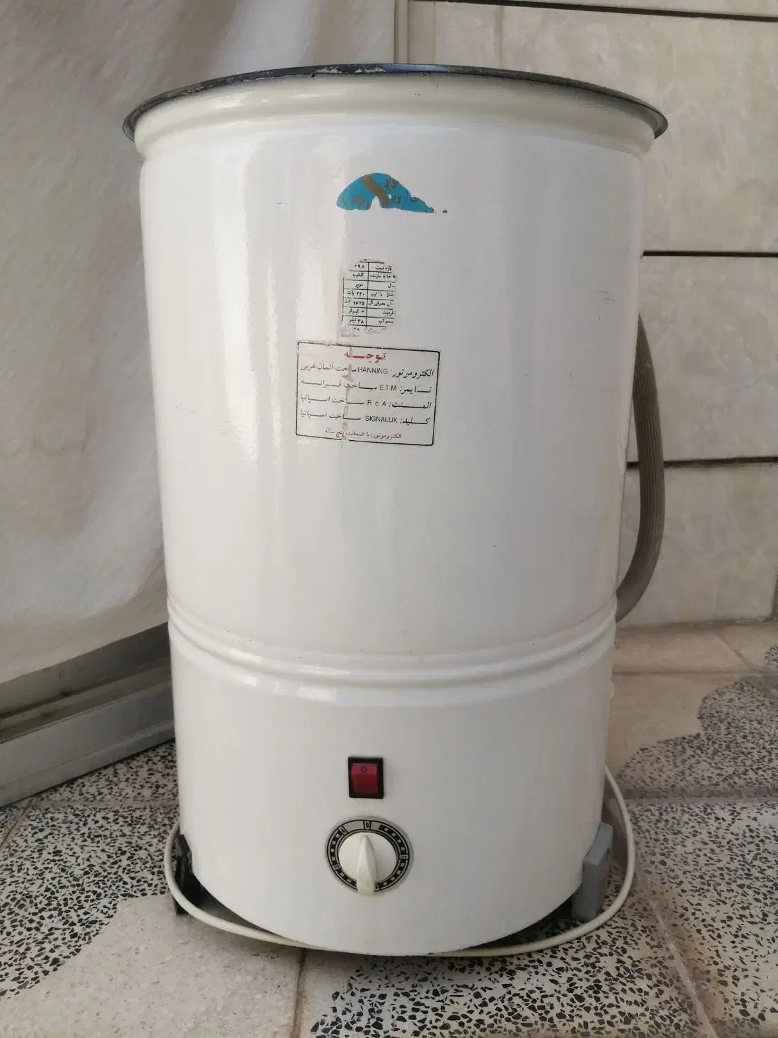 لباس شویی دستی|ماشین لباسشویی و خشک‌کن لباس|خمینی‌شهر, |دیوار