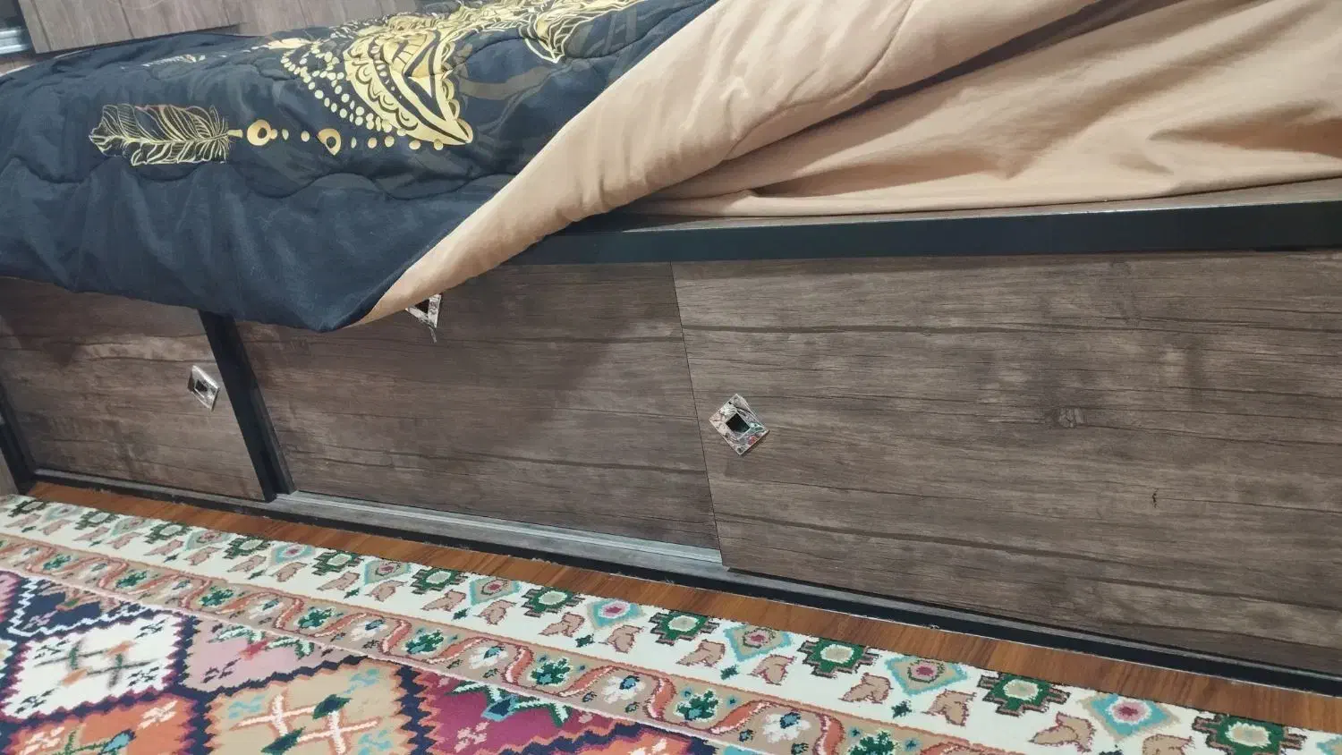 تخت دو نفره|تخت و سرویس خواب|دزفول, |دیوار