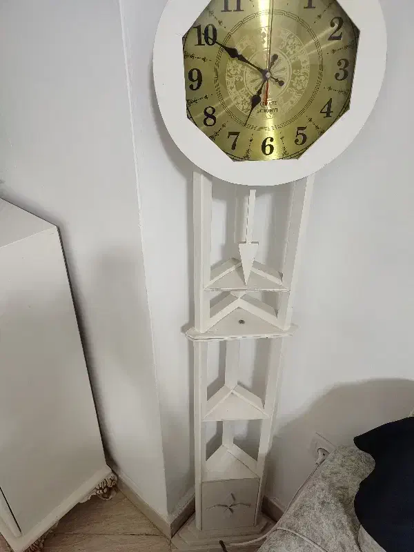 ساعت ایستاده|ساعت دیواری و تزئینی|رشت, فلسطین|دیوار