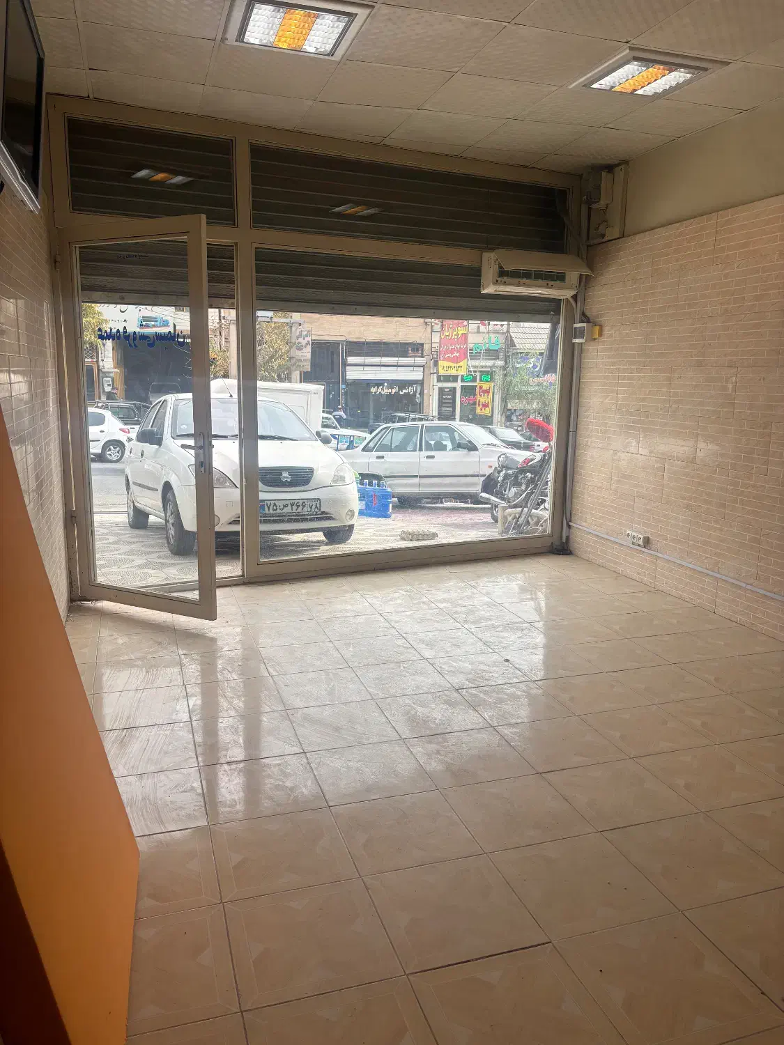 مغازه ۶۰متری براصلی سیاه سنگ|اجارهٔ مغازه و غرفه|پردیس, شهرک صنعتی خرمدشت فاز ۷|دیوار