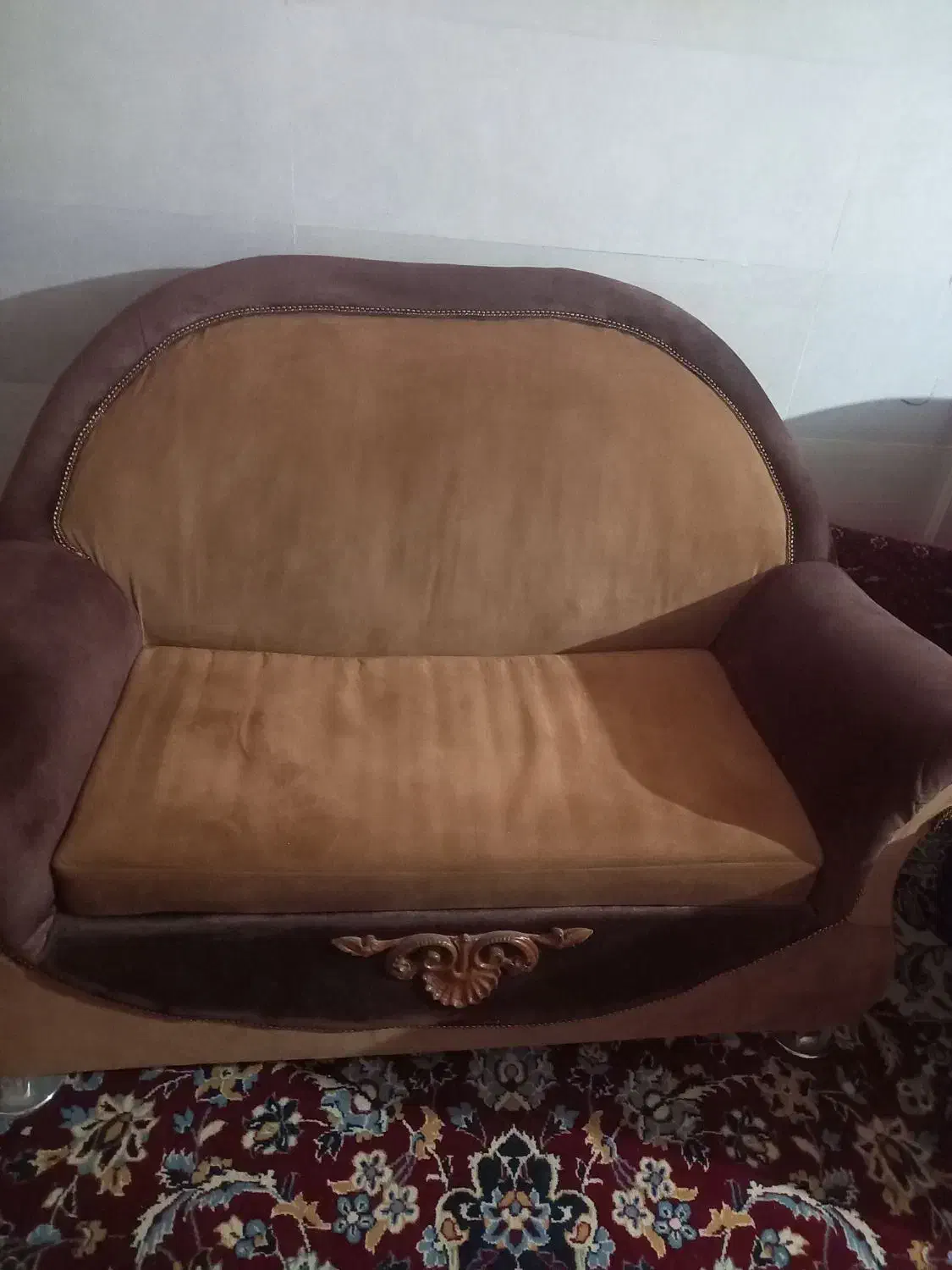 مبل هفت نفره|مبلمان خانگی و میز عسلی|تربتحیدریه, نواب صفوی|دیوار