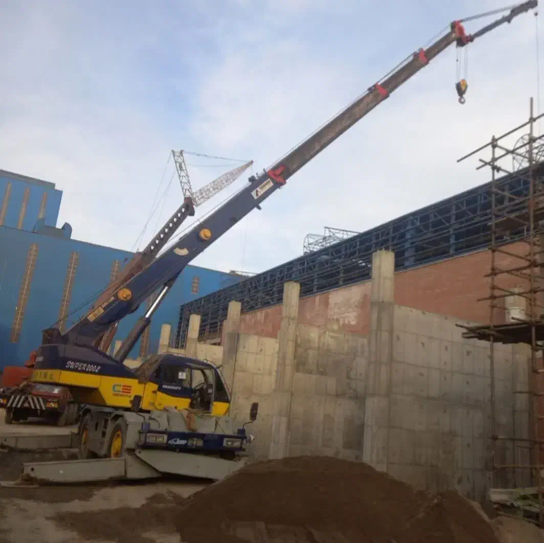 فروش جرثقیل 25 تادانو|خودرو سنگین|اصفهان, شهرک صنعتی امیرکبیر (شاپور جدید)|دیوار