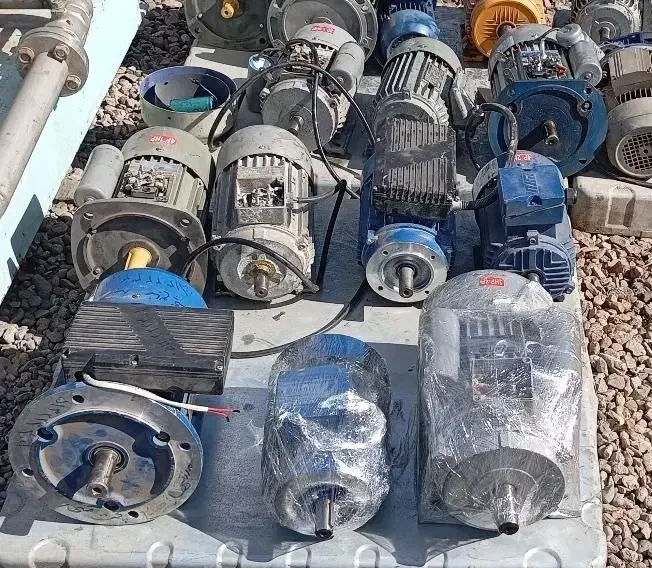 فروشو خرید الکتروموتور بالابری و دینام کشاورزی|ماشین‌آلات صنعتی|مشهد, جنت|دیوار