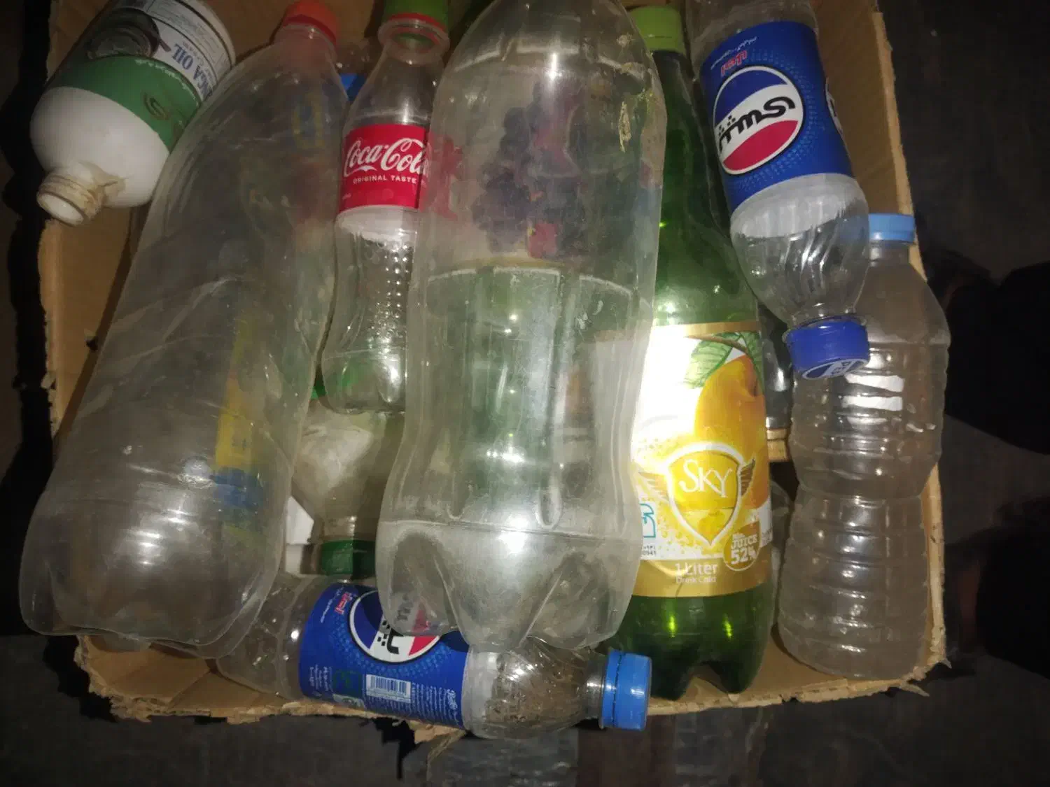 قوطی نوشابه|ظروف نگهدارنده، پلاستیکی، یکبارمصرف|بیرجند, |دیوار