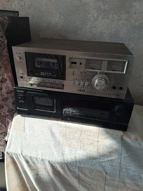 ۲ دستگاه دک آکایی و آیووا جهت فروش|سیستم صوتی خانگی|تهران, ائمه اطهار|دیوار