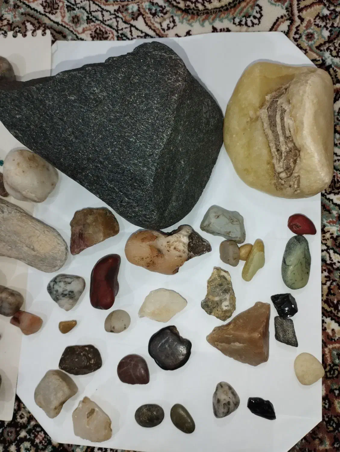 سنگهای قیمتی|جواهرات|ماکو, |دیوار