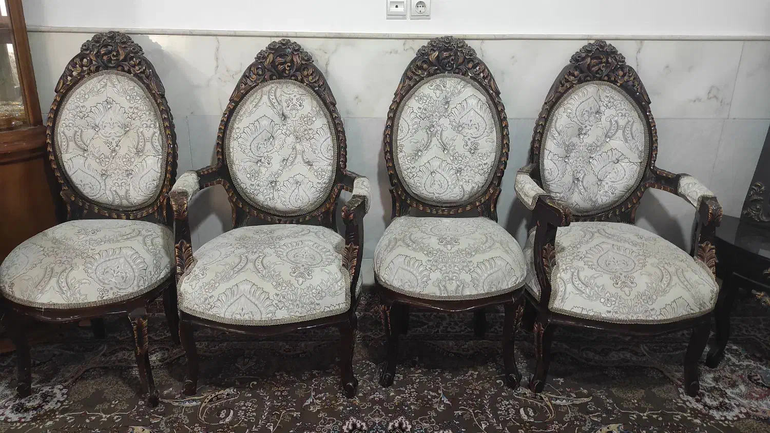 مبل استیل سلطنتی ۱۳ نفره ۷نفر بادسته+۶نفر بی دسته|مبلمان خانگی و میز عسلی|قم, دروازه کاشان|دیوار