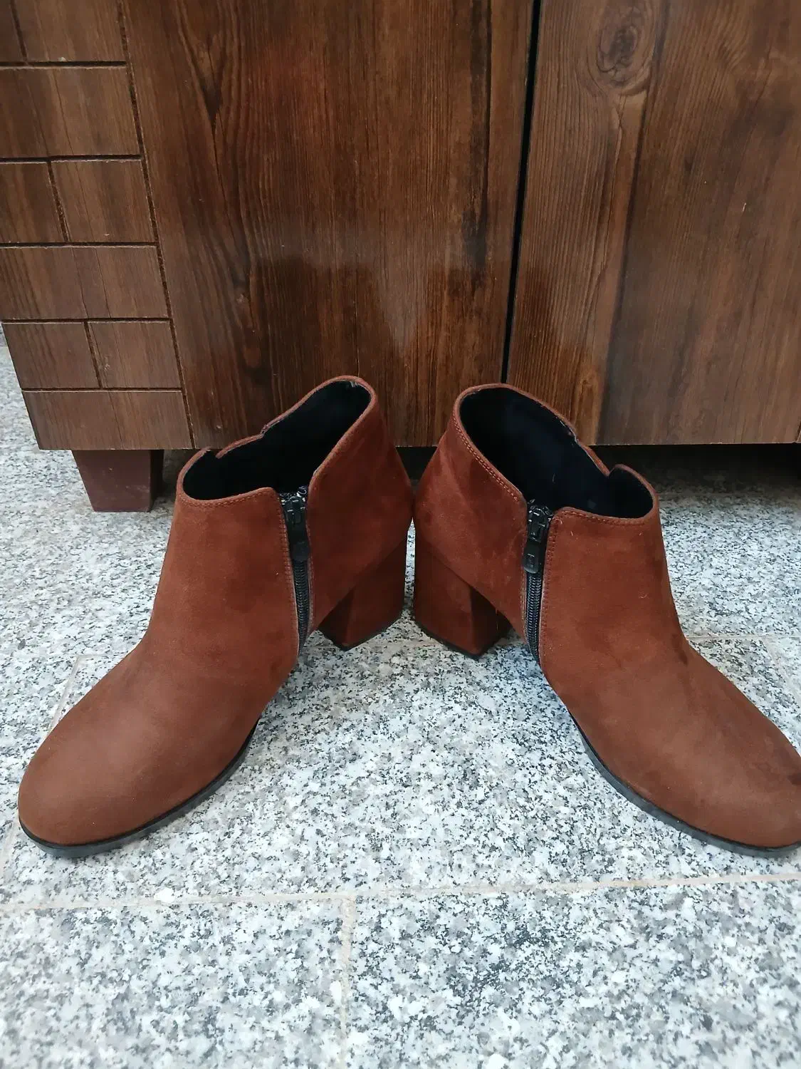 کفش نیم پوت|کیف، کفش، کمربند|اصفهان, آهنگران|دیوار