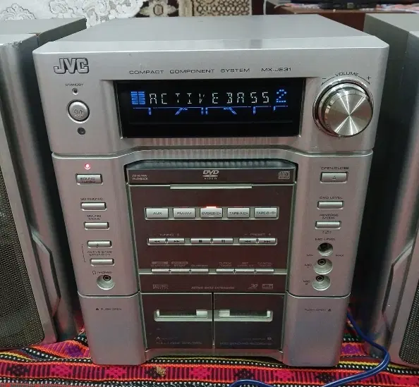 ضبط JVC|سیستم صوتی خانگی|اندیشه, اندیشه فاز ۱|دیوار