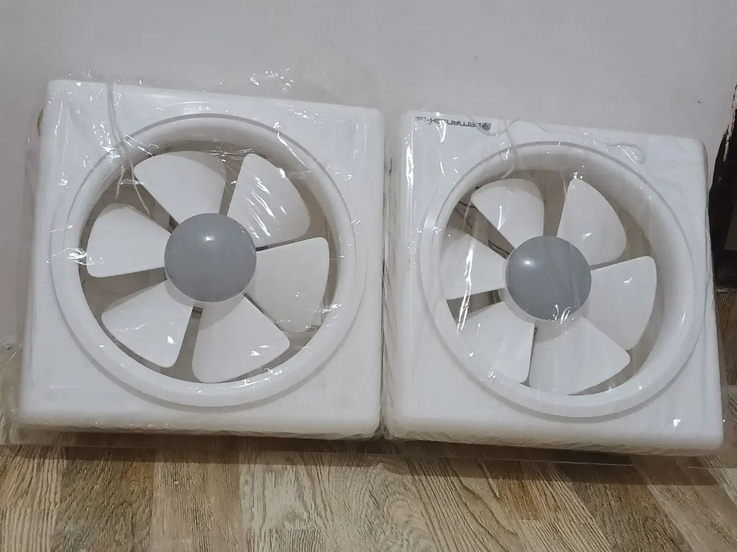 هواکش نو|پنکه و تصفیهکنندهٔ هوا|باقرشهر, |دیوار