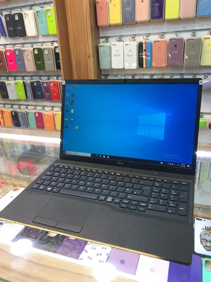 لپتاپ Fujitsu i3 10th / 256 / 8 / FullHD LED|رایانه همراه|رشت, لاکانی|دیوار