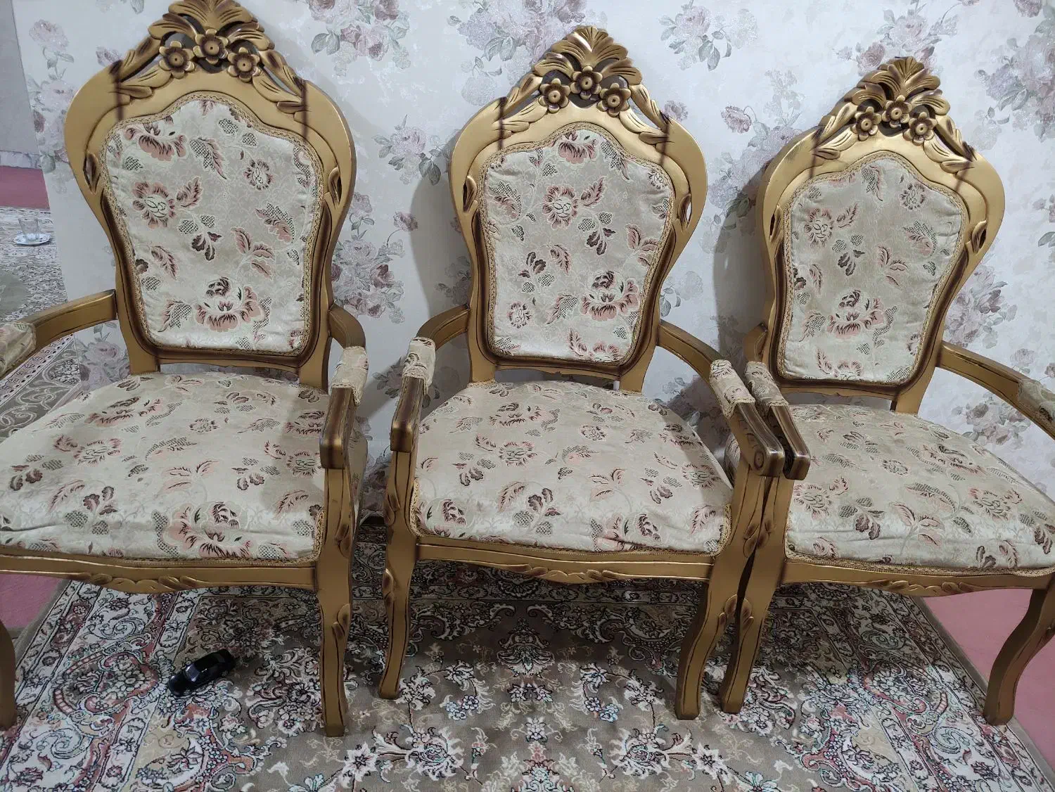 مبلمان سلطنتی هفت نفره|مبلمان خانگی و میز عسلی|درگزین, |دیوار