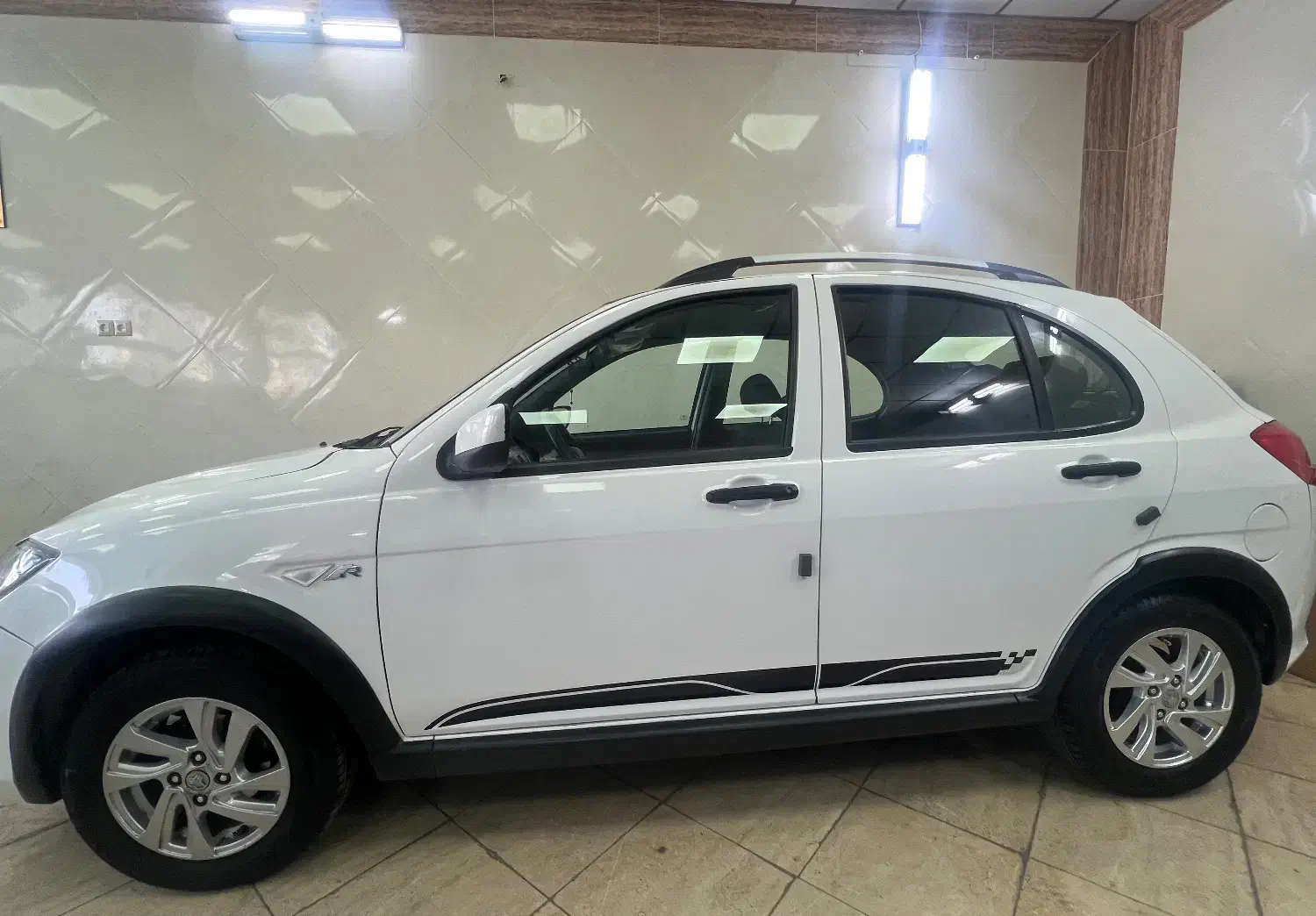 کوییکR سفید مشکی با رینگ (نقد و اقساط)|خودرو سواری و وانت|قم, شاه ابراهیم|دیوار