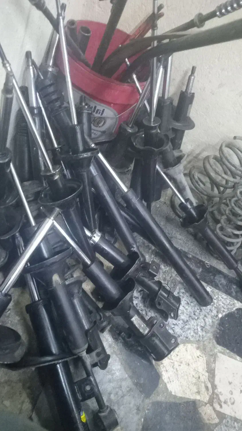 کمک و لوازم استوک تمامی ماشین ها|قطعات یدکی و لوازم جانبی|همدان, |دیوار