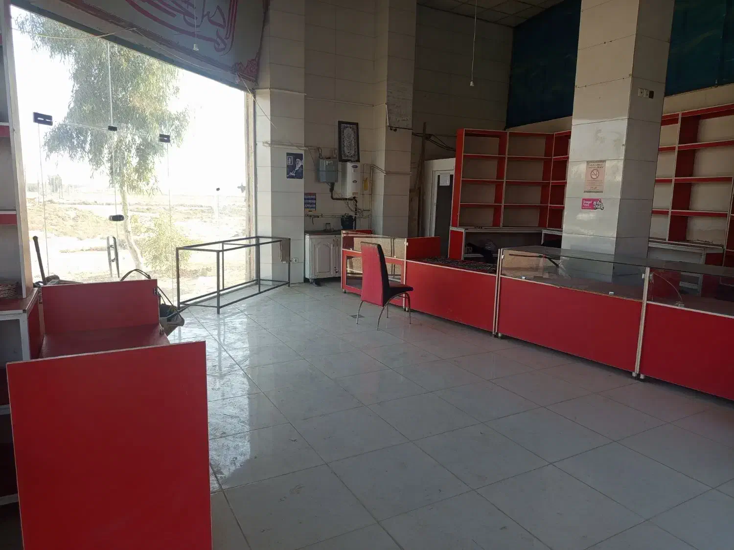 مغازه 90متر سرامیک|اجارهٔ مغازه و غرفه|قم, جمکران|دیوار