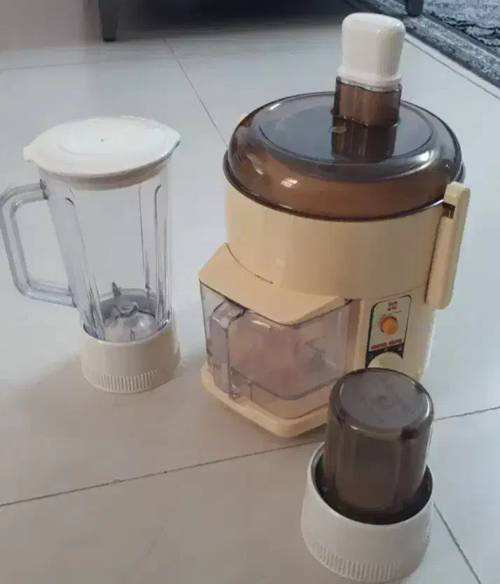 آبمیوه گیری مخلوط کن و آسیاب ناسیونال در حد نو|آبمیوهگیر و آبمرکباتگیر|تهران, جیحون|دیوار