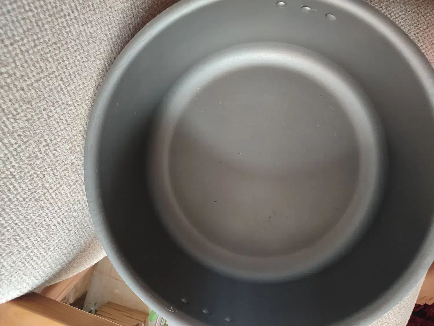 یه تابه و یه قابلمه تفلون دی ام تی سایز ۴۰ .|ظروف پختوپز|آمل, |دیوار