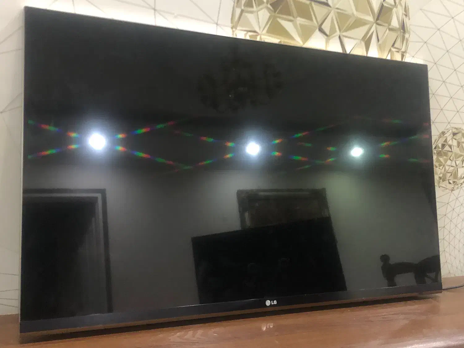 تلویزیون ۴۹ اینچ هوشمند ال جی|تلویزیون و پروژکتور|رودهن, |دیوار