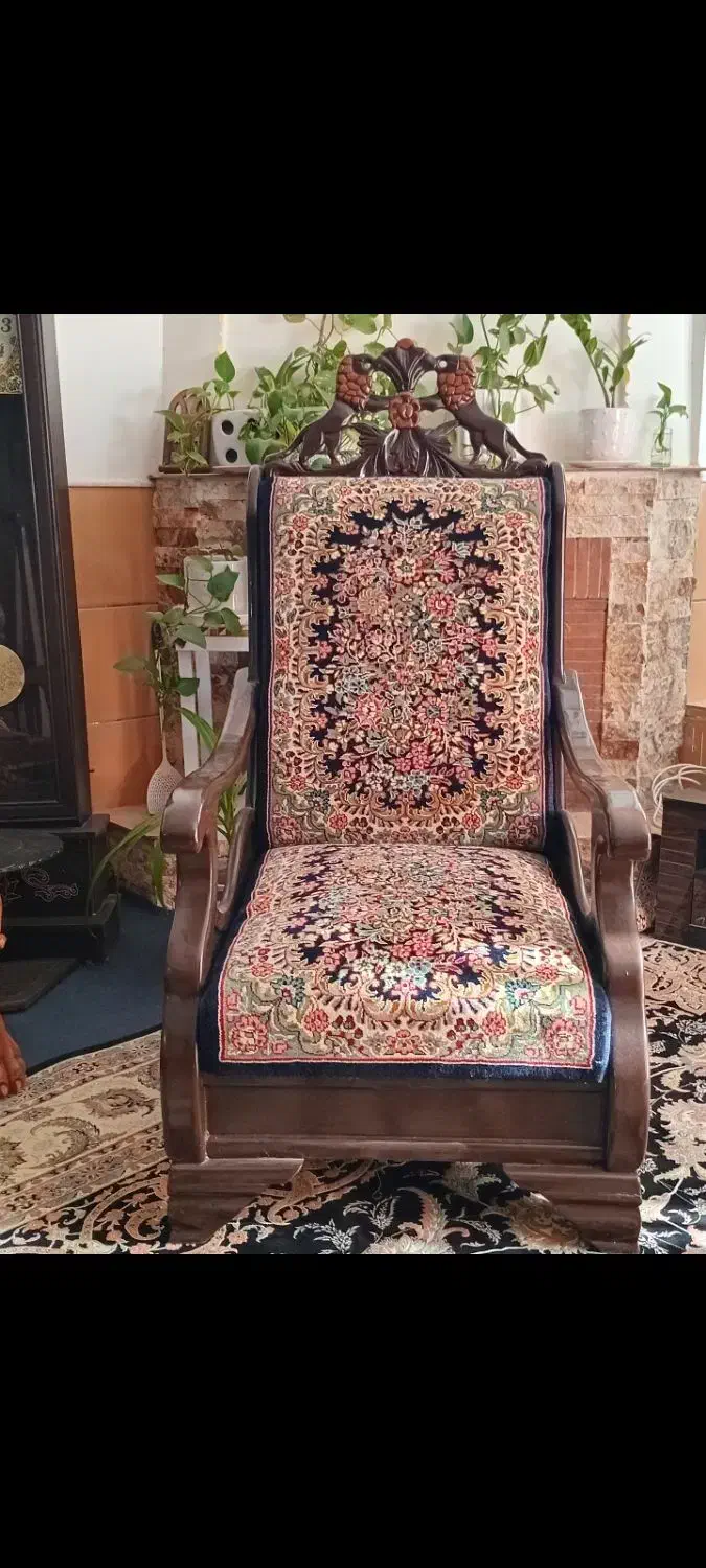 مبل قالی پشت بلند|مبلمان خانگی و میز عسلی|رفسنجان, |دیوار