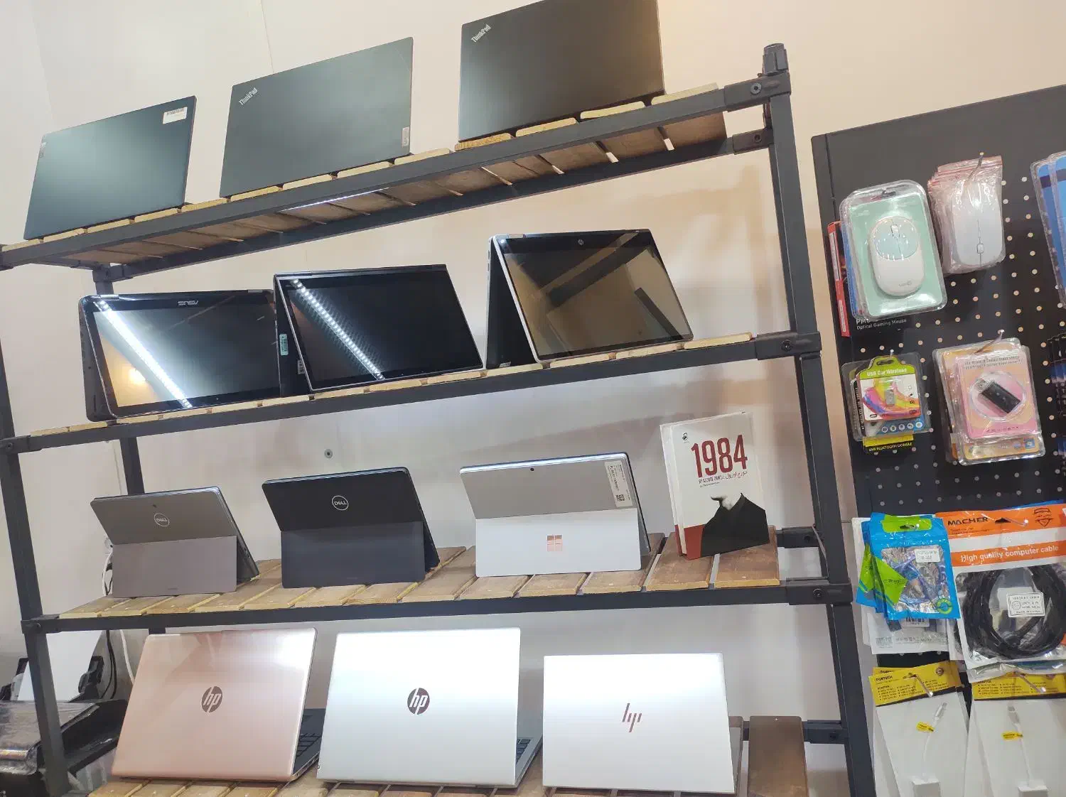 انواع برند لپ تاپ استوک و لوازم جانبی|رایانه همراه|بروجن, |دیوار