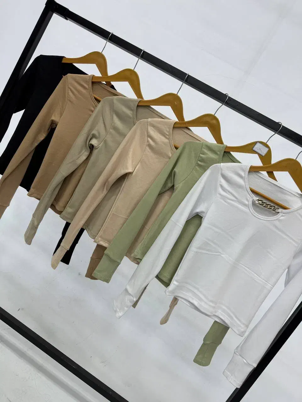 انواع تاپ کراپ|لباس|قم, تولید دارو و یخچال|دیوار