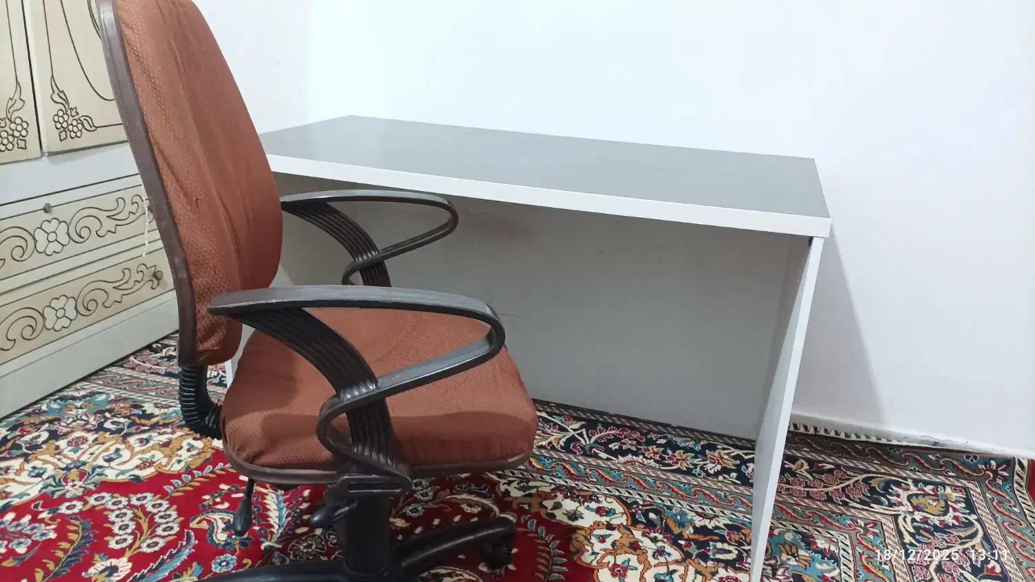 میز کار باصندلی جک دار|میز تحریر و کامپیوتر|میانه, |دیوار