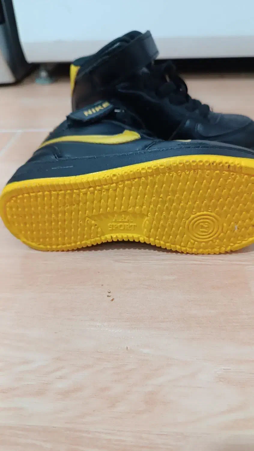 کفش نیم پوت بچه گانه نایک در حد نو|کیف، کفش، کمربند|دهگلان, |دیوار