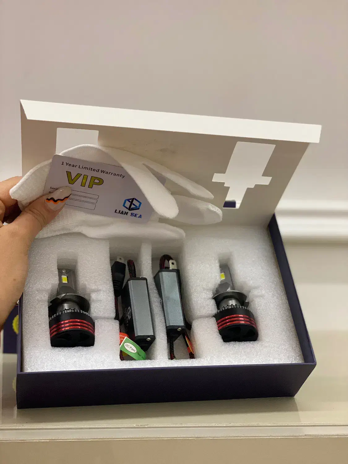 هدلایت چراغ آریایی همراه نصب رایگان|قطعات یدکی و لوازم جانبی|رشت, جانبازان|دیوار