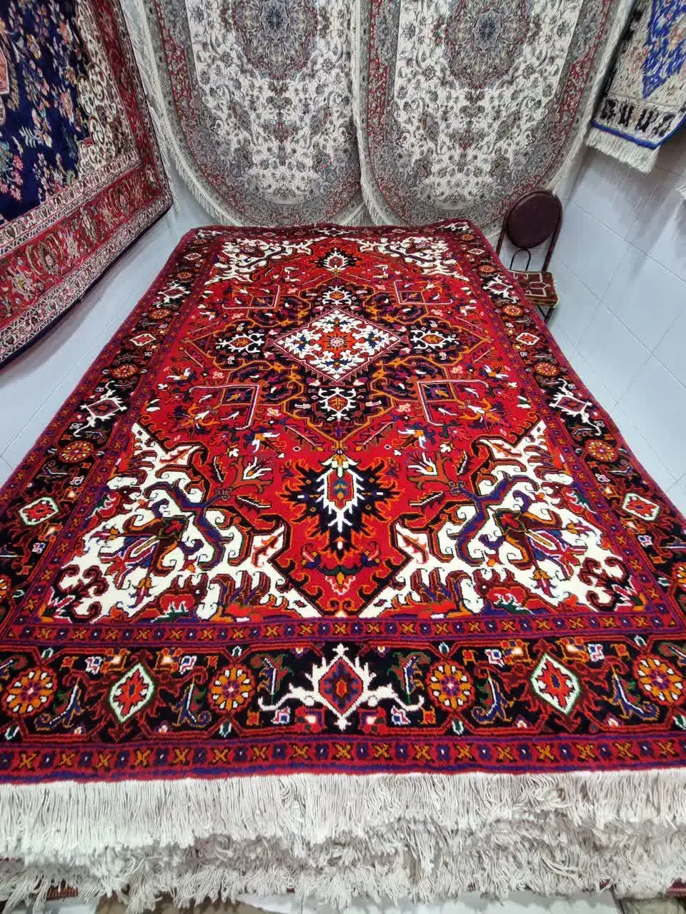 فرش های گوناگون ۳در۲|فرش|مراغه, |دیوار