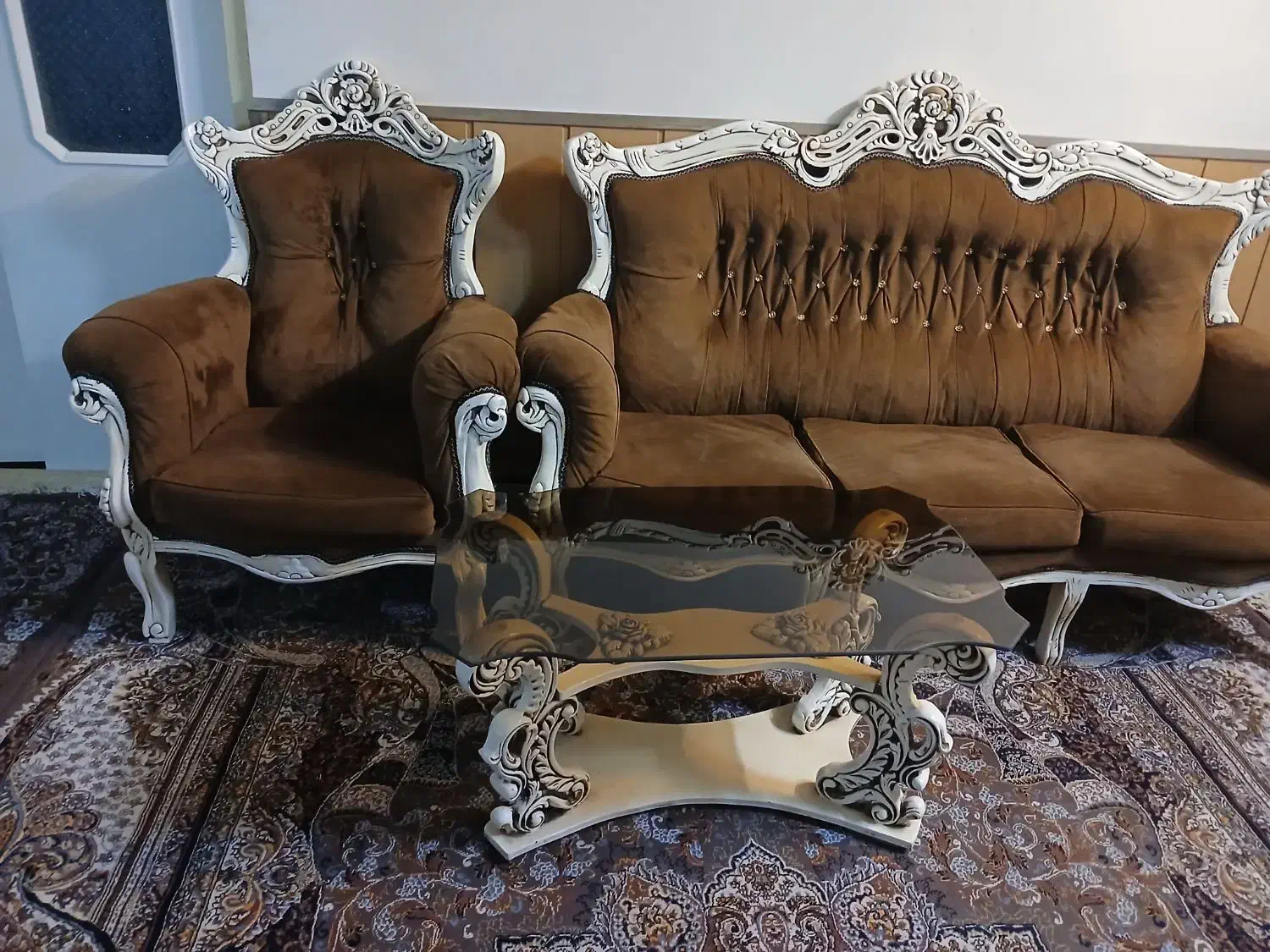 مبلمان هفت نفره|مبلمان خانگی و میز عسلی|پیر بکران, |دیوار