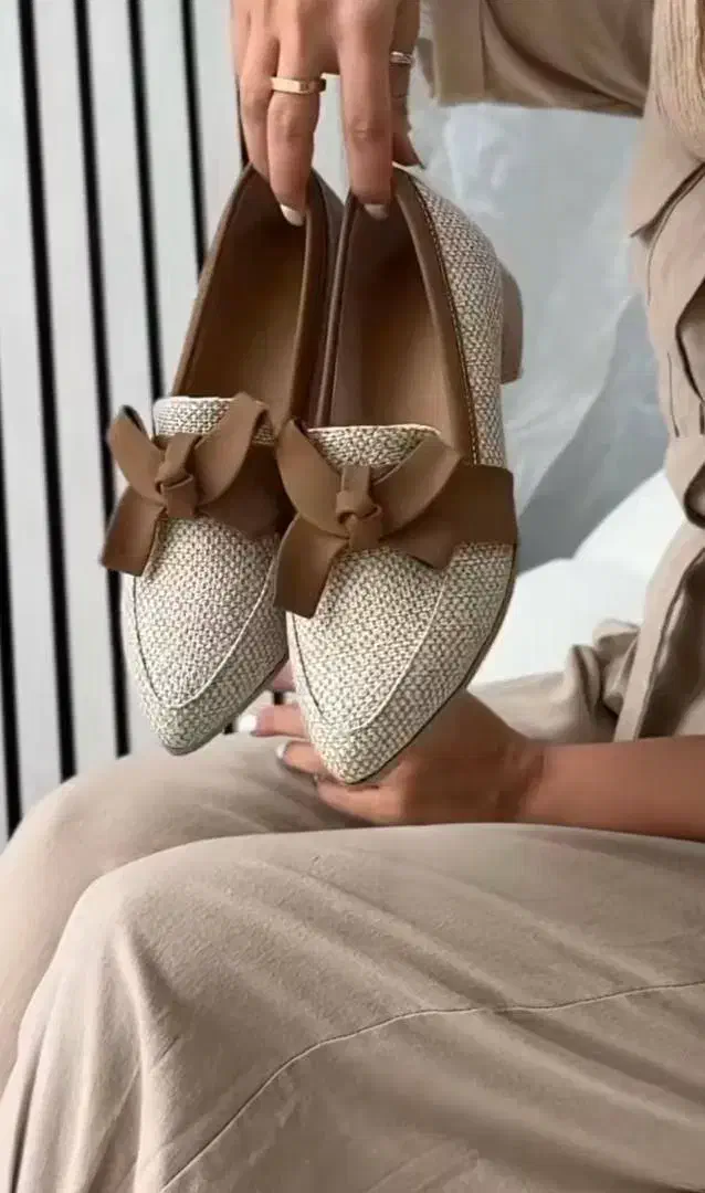 کفش|کیف، کفش، کمربند|قیدار, |دیوار