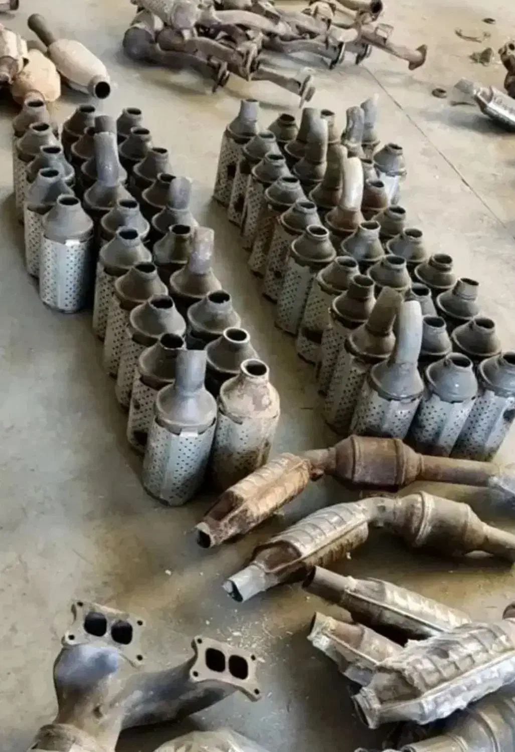 کاتالیزور خاک اگزوز کاطالیز کاتالیست کاطالیست|خدمات موتور و ماشین|یاسوج, |دیوار