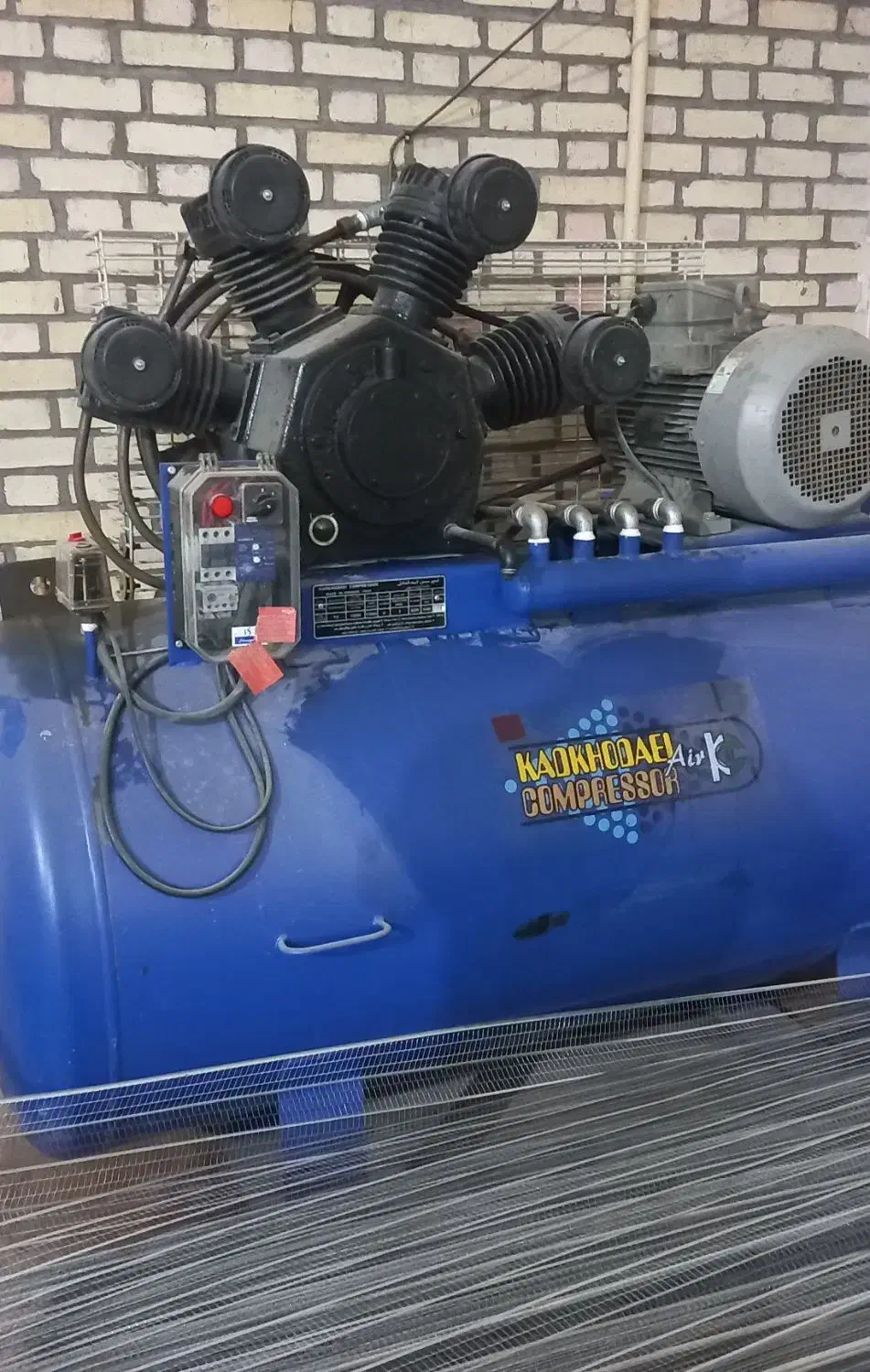 پمپ باد چهار سیلندر سه فاز|ماشین‌آلات صنعتی|خواف, |دیوار