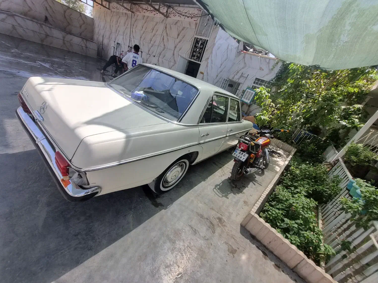 بنز ۲۰۰ مدل ۱۹۷۲کولر دار|خودرو سواری و وانت|اصفهان, خانه اصفهان|دیوار