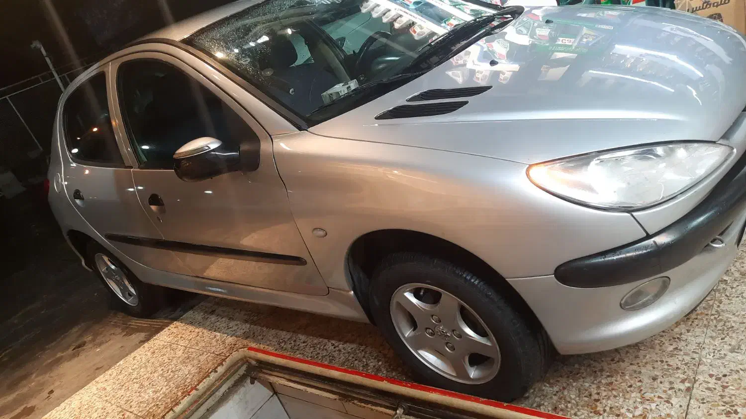 ۲۰۶ مدل ۸۲|خودرو سواری و وانت|لاهیجان, لیالستان|دیوار