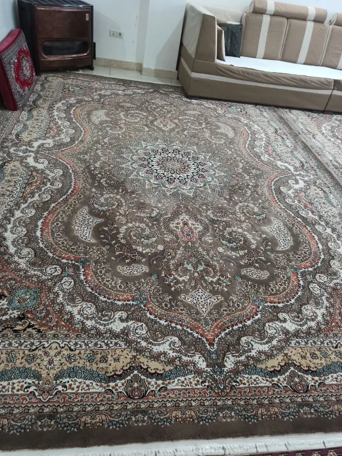 دو عدد فرش ۱۲ متری ب همراه کناره|فرش|کهک, |دیوار