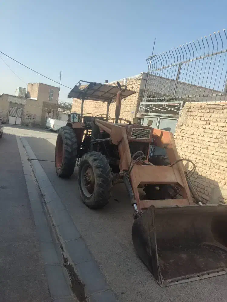 تراکتور رومانی بیلدار دو دیفرانسیل|خودرو سنگین|قم, پردیسان|دیوار