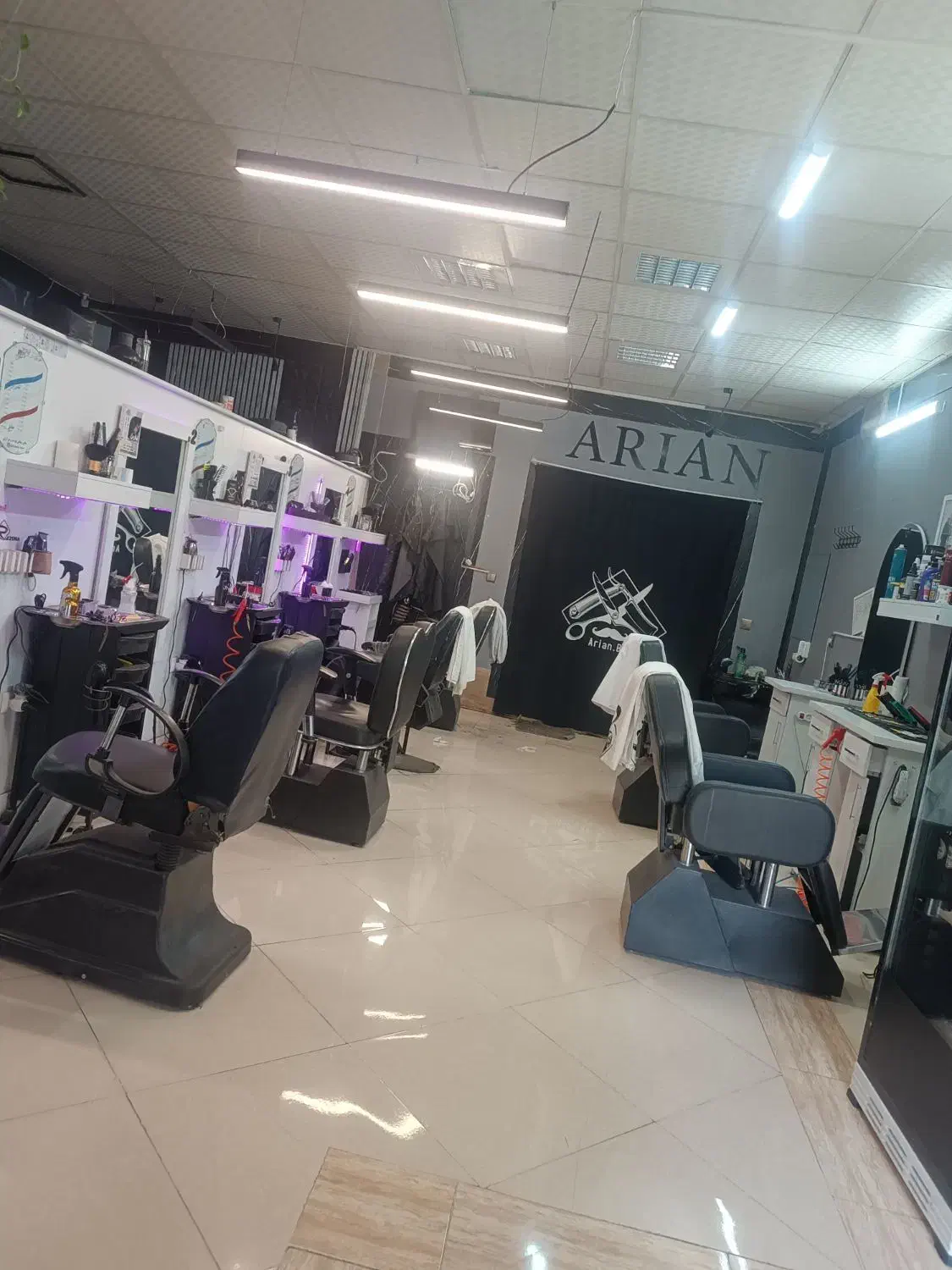 استخدام آرایشگر ماهر تمام وقت در آرایشگاه مردانه|استخدام درمانی، زیبایی، بهداشتی|قم, نوقطار|دیوار