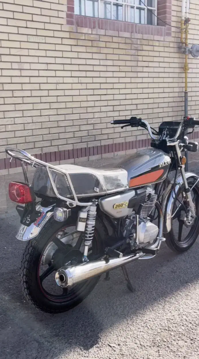 موتور هندا 200|موتورسیکلت|سیرجان, |دیوار