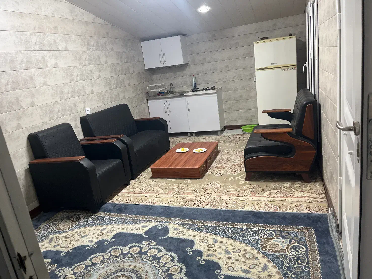 اجاره باغ ویلا|اجارهٔ کوتاهمدت ویلا و باغ|ری, فیروزآباد|دیوار