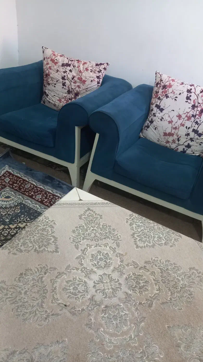 مبل ۷ نفره تمیز|مبلمان خانگی و میز عسلی|شوشتر, |دیوار